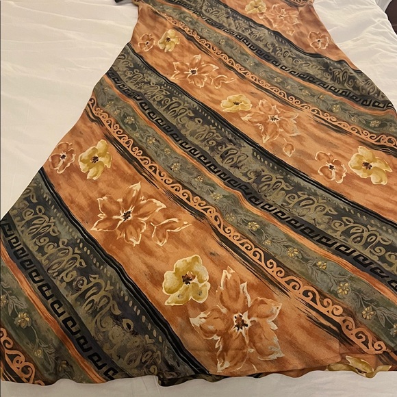 Liz Claiborne Earthy Floral Maxi Dress - Picture 10 of 12